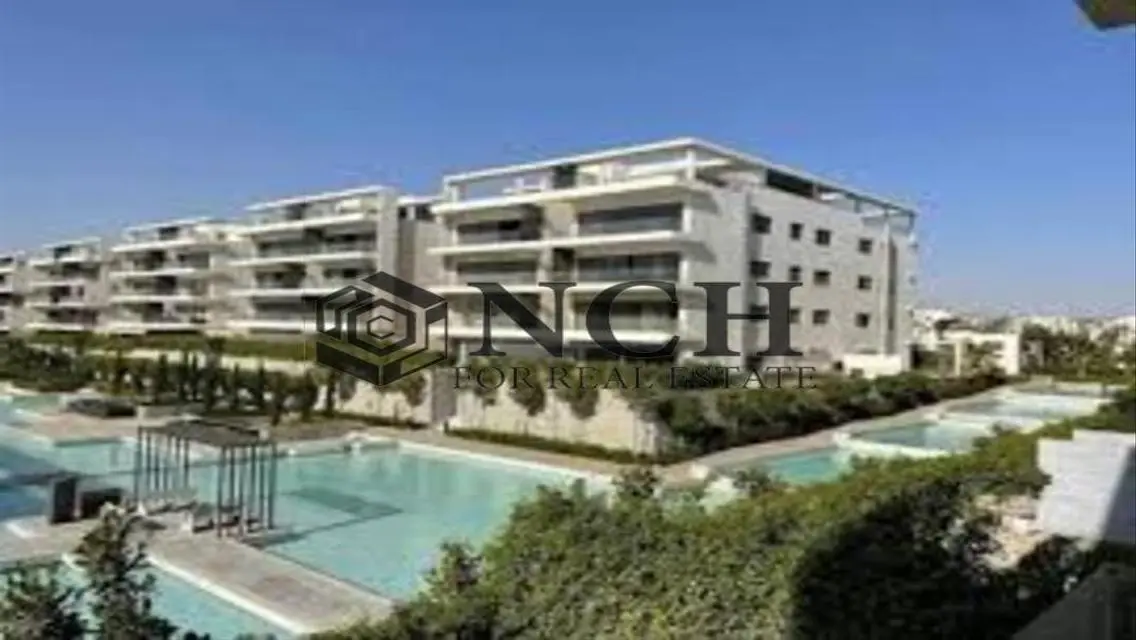 SPECIAL APT 122M WZ GARDEN SALE, PRIME LOCATION .