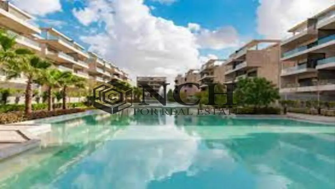 SPECIAL APT 122M WZ GARDEN SALE, PRIME LOCATION .