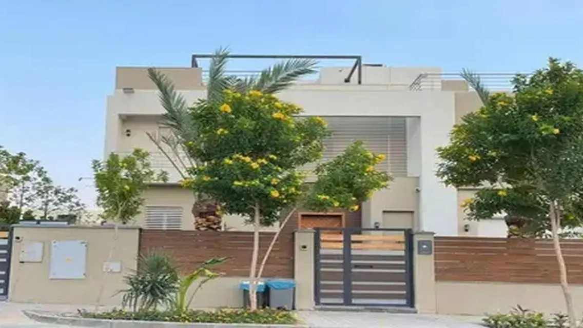 Town House Ready to move Tawny Next to Palm Hills
