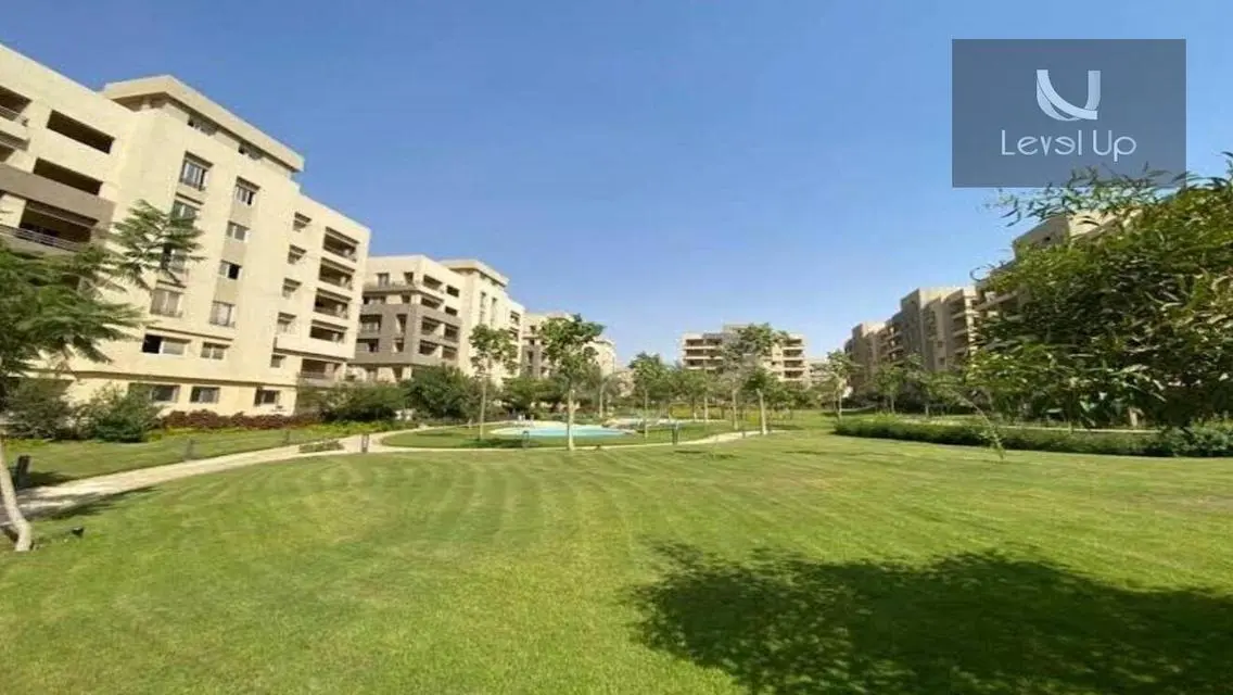 Apartment for sale with a wonderful view in square