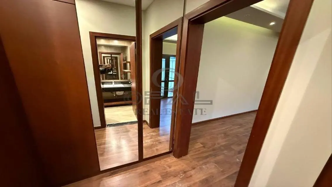 Apartment in Garden Westown (appliances + air cond