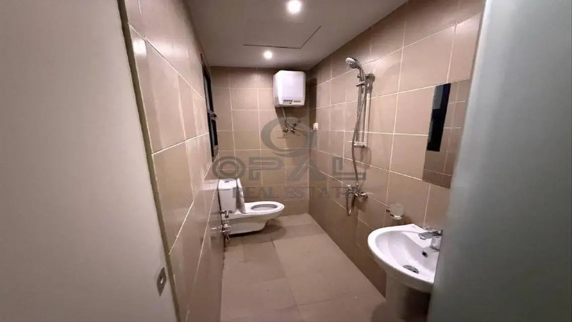 Apartment in Garden Westown (appliances + air cond