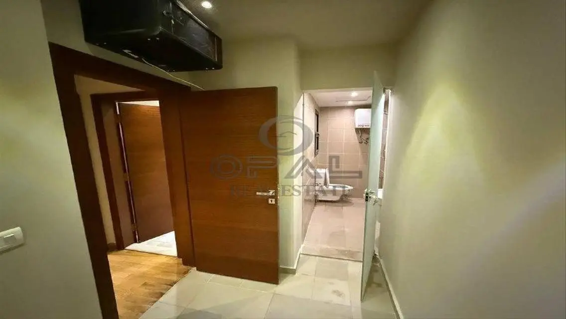 Apartment in Garden Westown (appliances + air cond