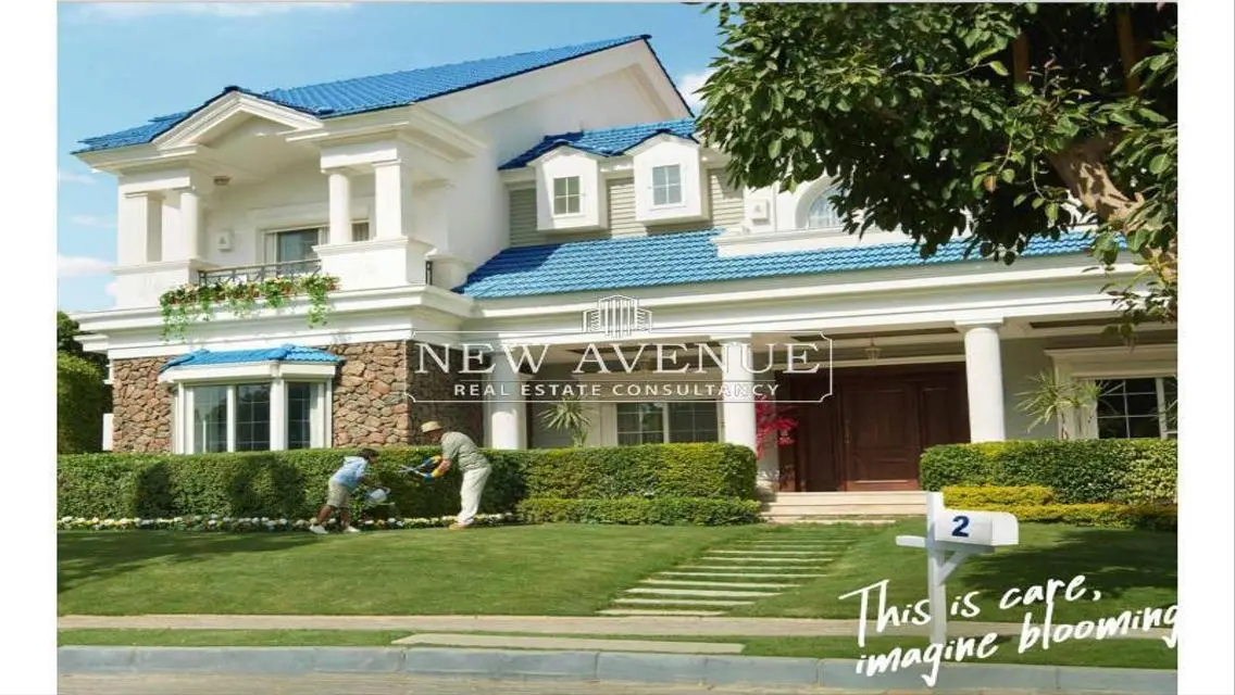 Luxurious House with Garden and Security
