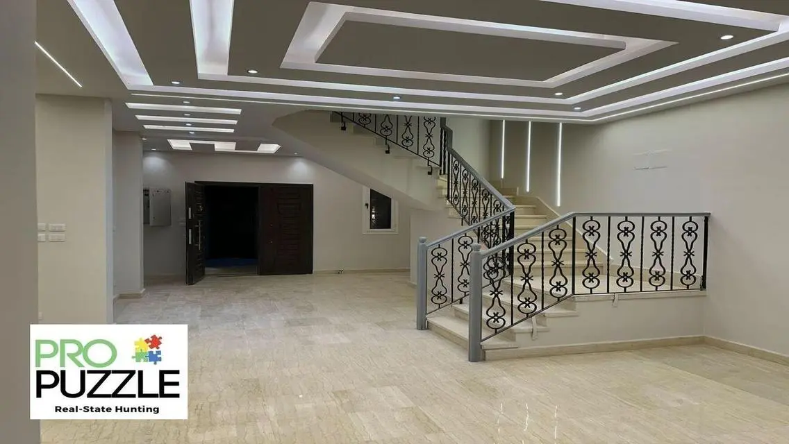 Villa for Rent in Phase 8 - First Occupancy