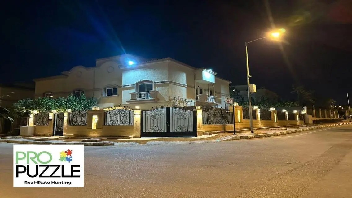 Villa for Rent in Phase 8 - First Occupancy
