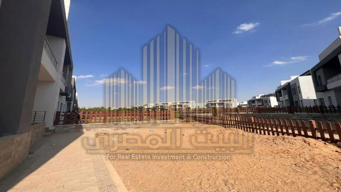 فيلا للبيع كورنر بوصال 700متر