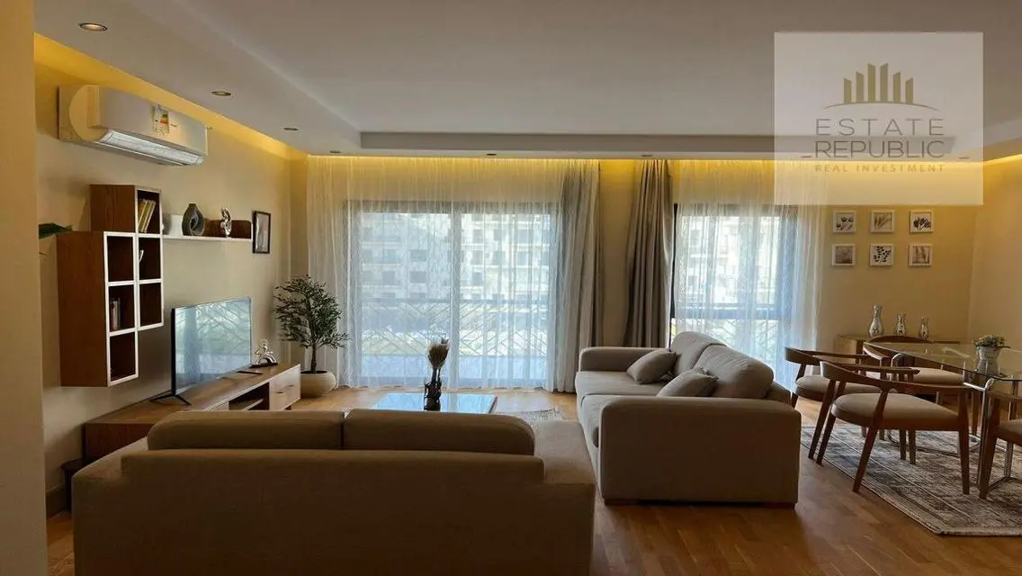 Forrent fully furnished hotel furniture in Eastown
