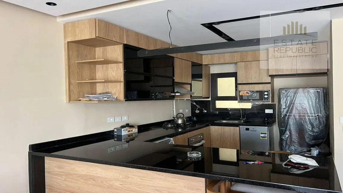Forrent fully furnished hotel furniture in Eastown