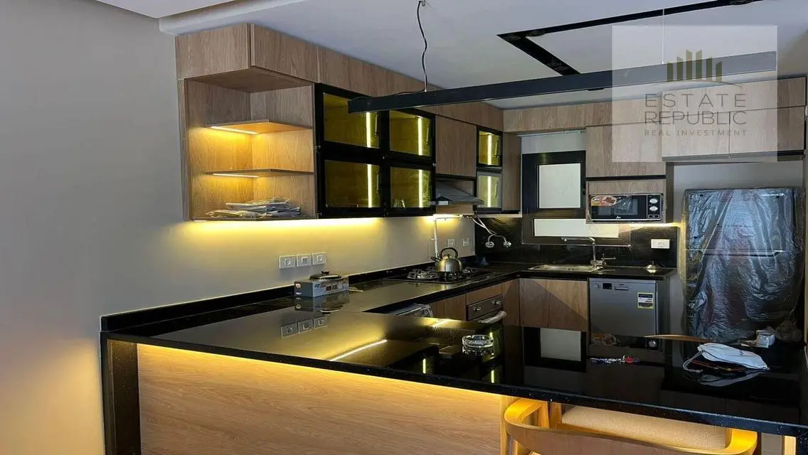 Forrent fully furnished hotel furniture in Eastown