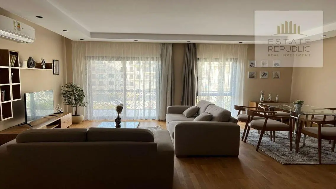 Forrent fully furnished hotel furniture in Eastown