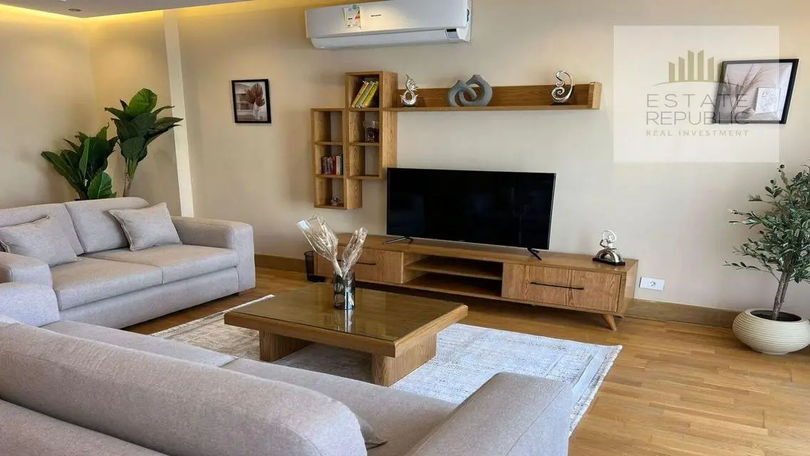 Forrent fully furnished hotel furniture in Eastown