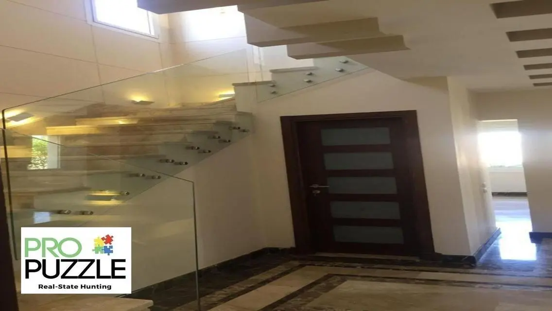 For Rent: Standalone Villa in Mivida Compound