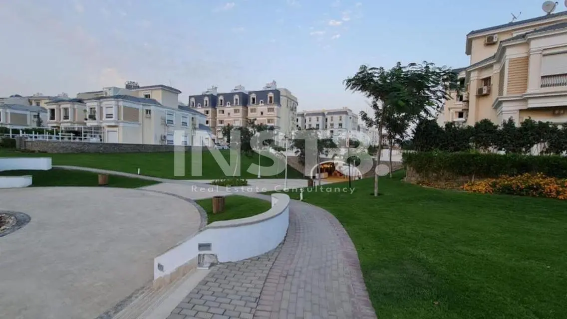 Luxe Furnished apartment for rent in Mv Hyde park