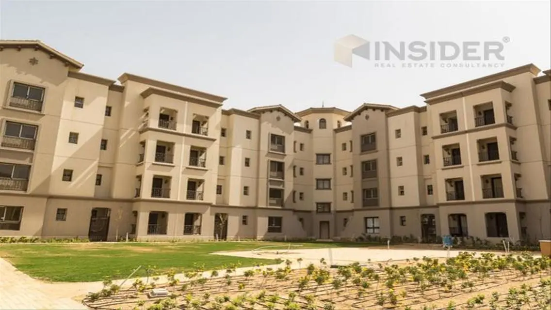 Luxurious Apartment with Private Garden and Spacious Area