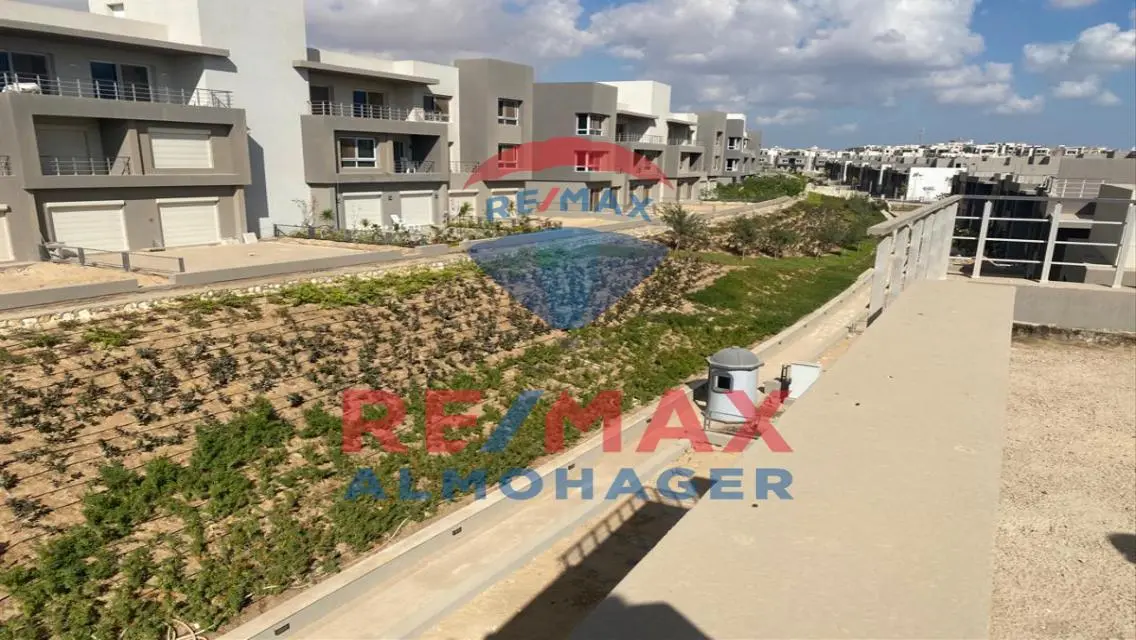 Luxurious Villa for Sale with Ideal Space