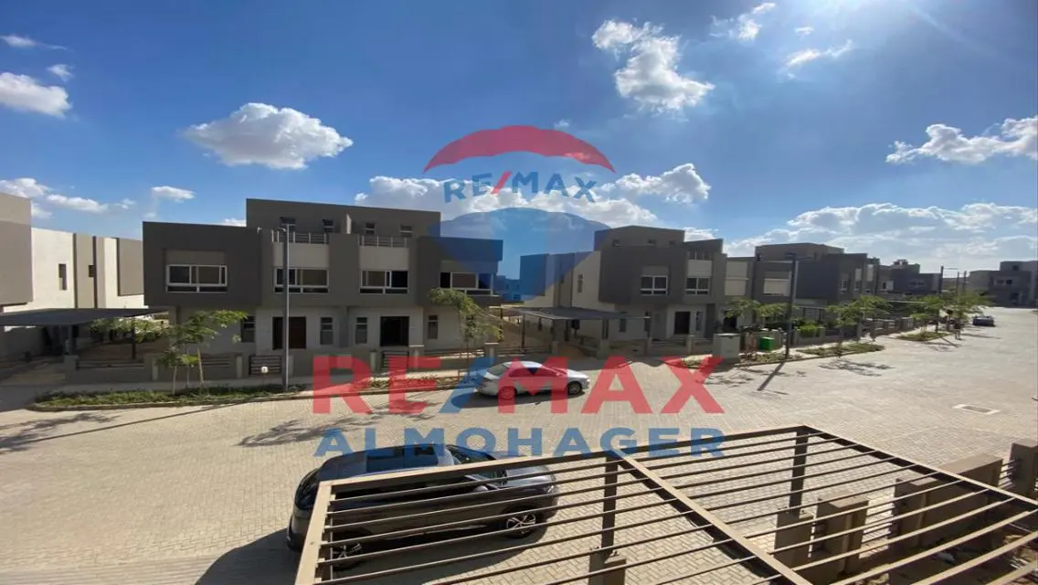 Luxurious Villa for Sale with Ideal Space
