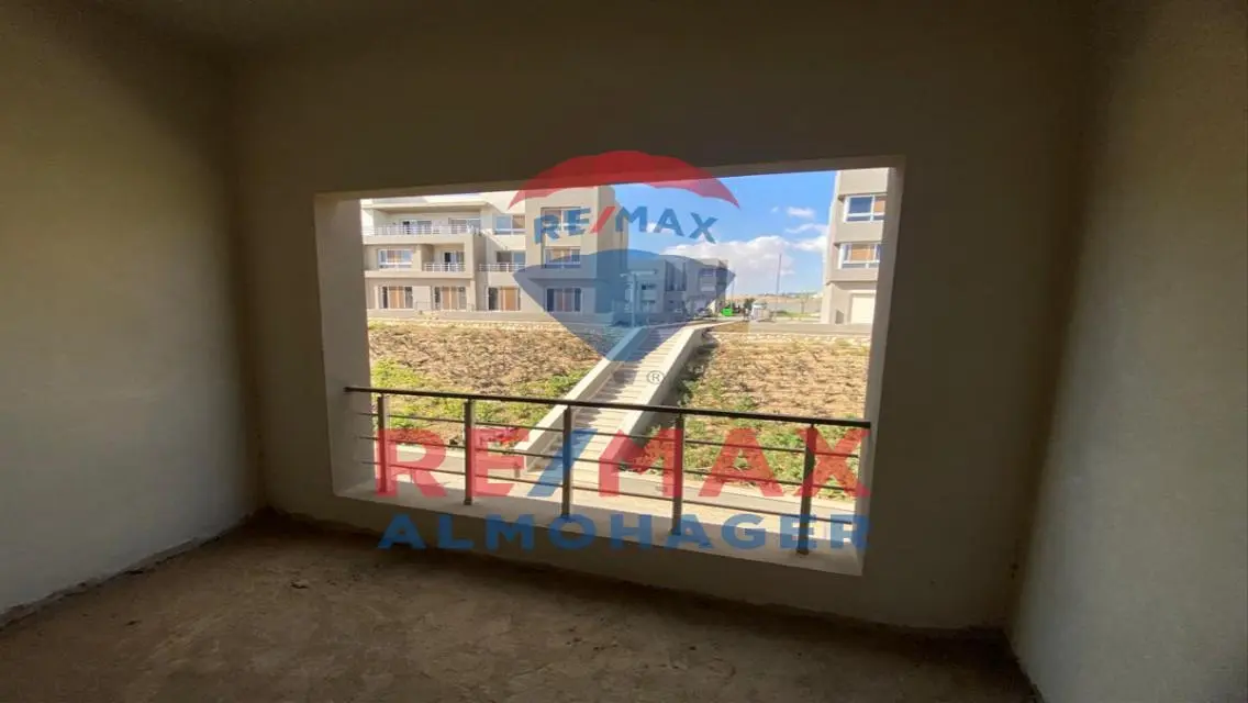 Luxurious Villa for Sale with Ideal Space