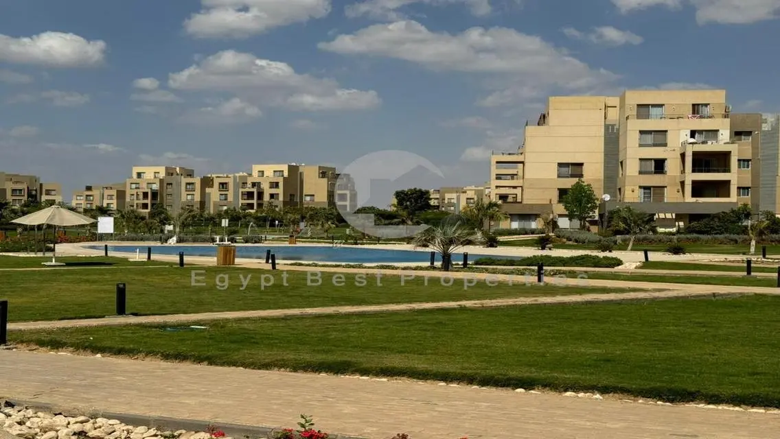 شقة فاخرة متشطبة للبيع في بالم باركس  لوكيشن مميز