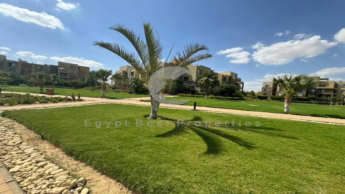 Apartment For Sale In Palm Parks With Garden