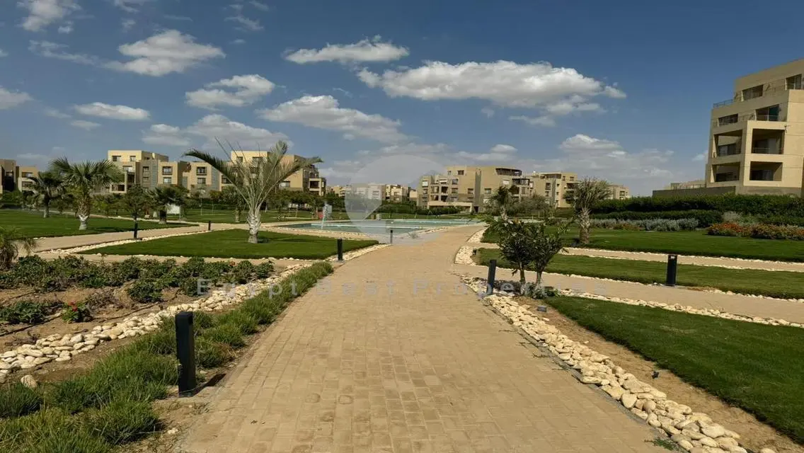 Apartment For Sale In Palm Parks With Garden