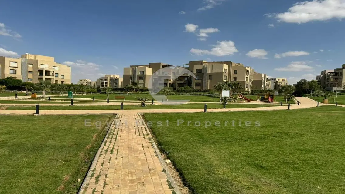 Apartment For Sale In Palm Parks With Garden