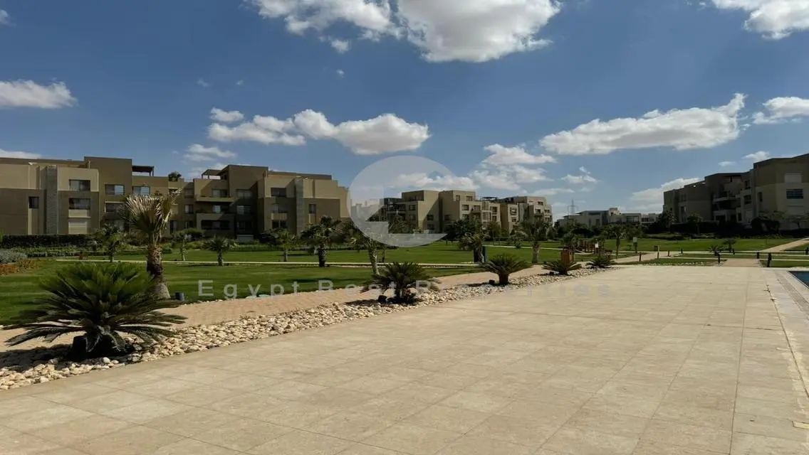 Apartment For Sale In Palm Parks With Garden