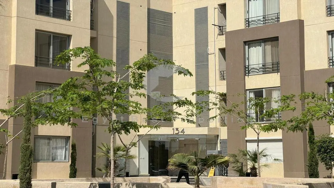 Apartment For Sale In Palm Parks With Garden