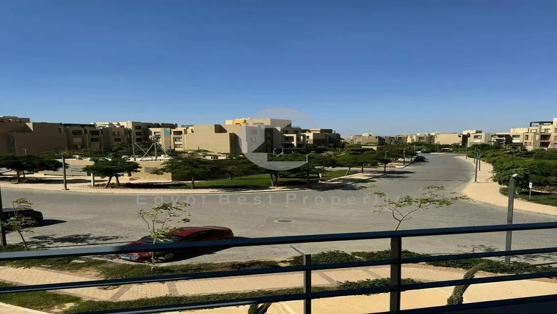 Apartment For Sale In Palm Parks With Garden