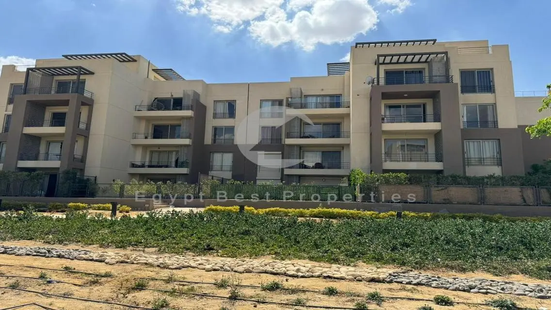 Apartment For Sale In Palm Parks With Garden
