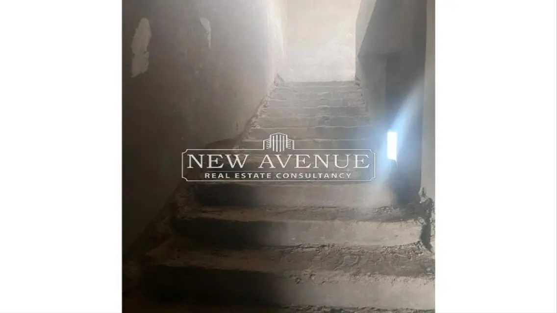 Townhouse middle Prime location in Lavenir