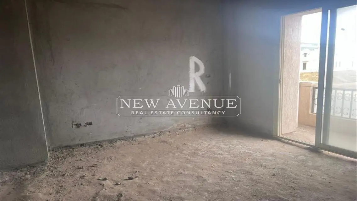 Townhouse middle Prime location in Lavenir