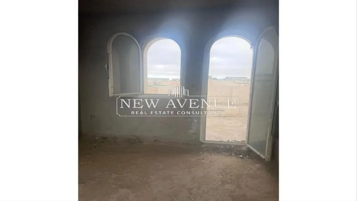 Townhouse middle Prime location in Lavenir