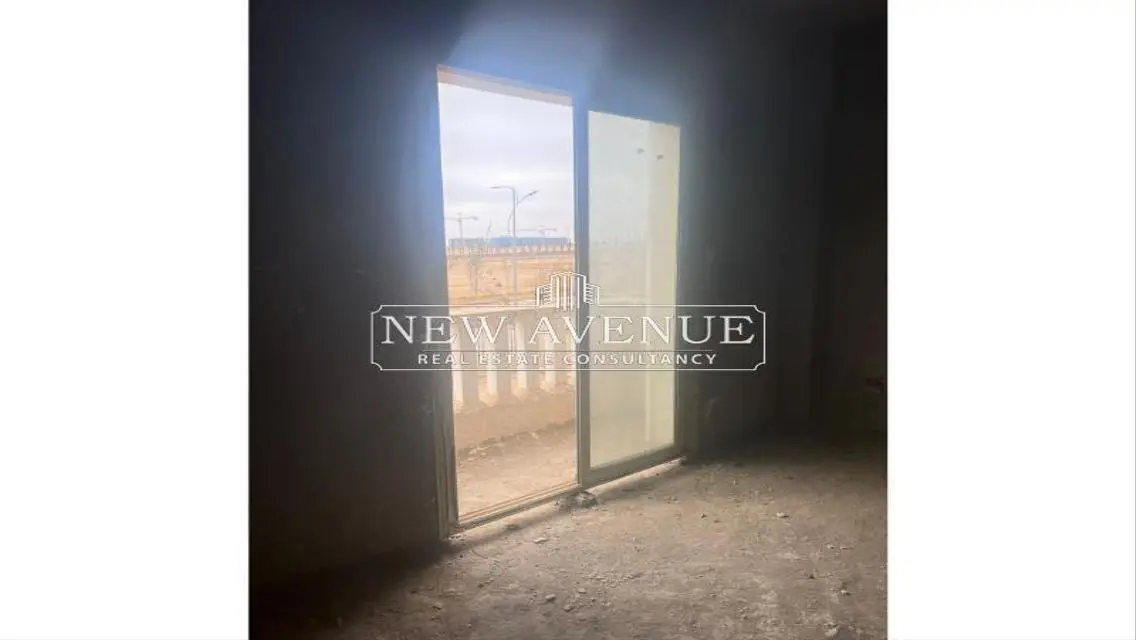 Townhouse middle Prime location in Lavenir