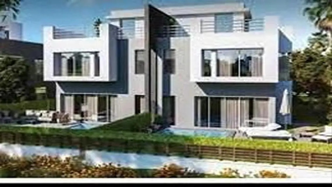 Twin house For Sale at Hyde park with good view