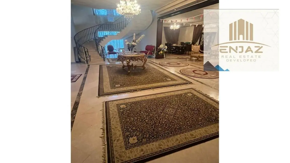 Palace for Sale in Madinaty, Directly on the Golf,