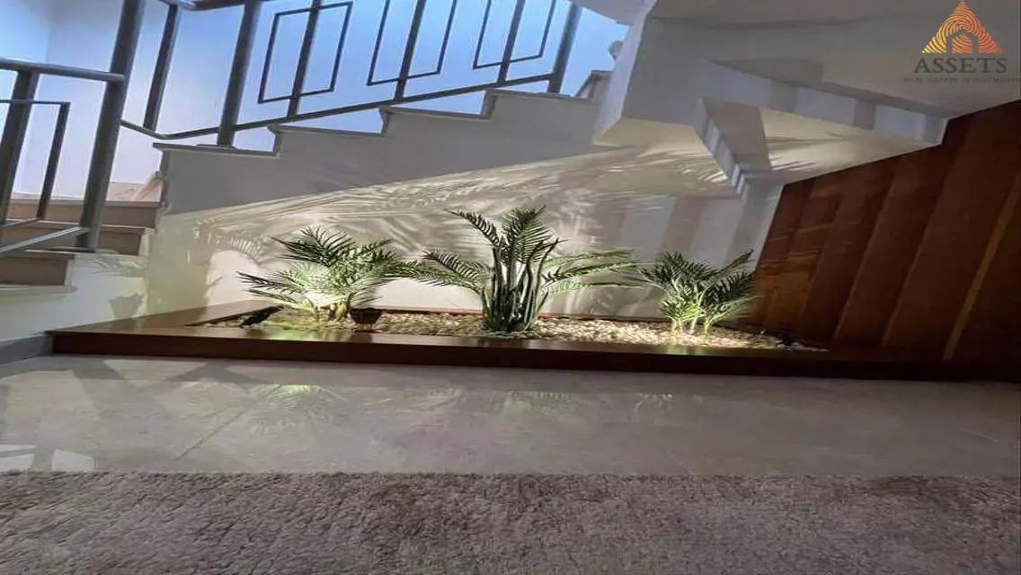 Luxury Villa for Sale with Amenities in the Heart of the City
