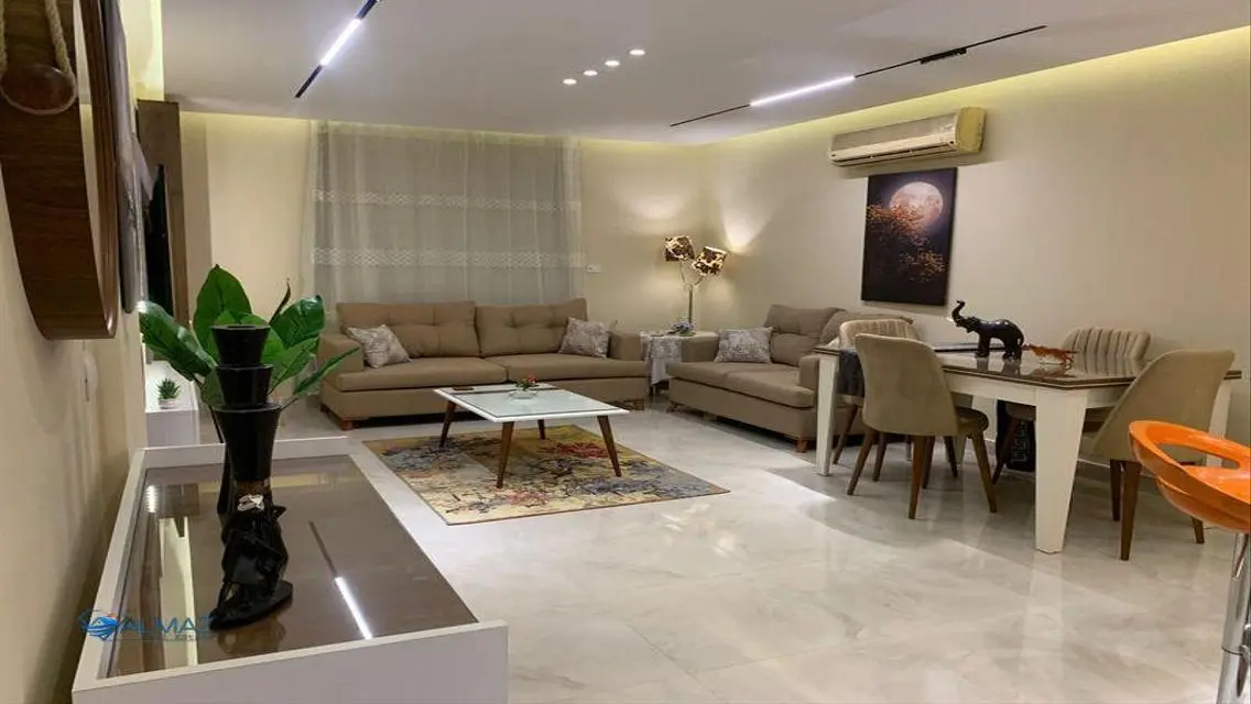 Apartment for sale in Rehab City in Group 40