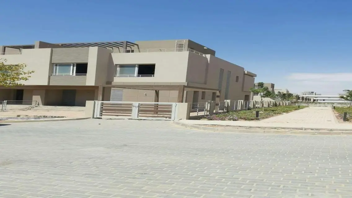 توين هاوس كورنر 349متر في بالم هيلز بالم فالي