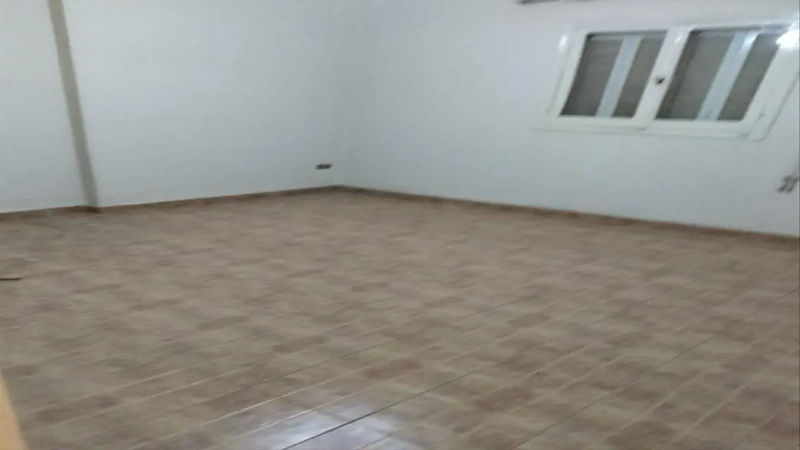 شقة للايجار مكن الثورة سكني او ادارى