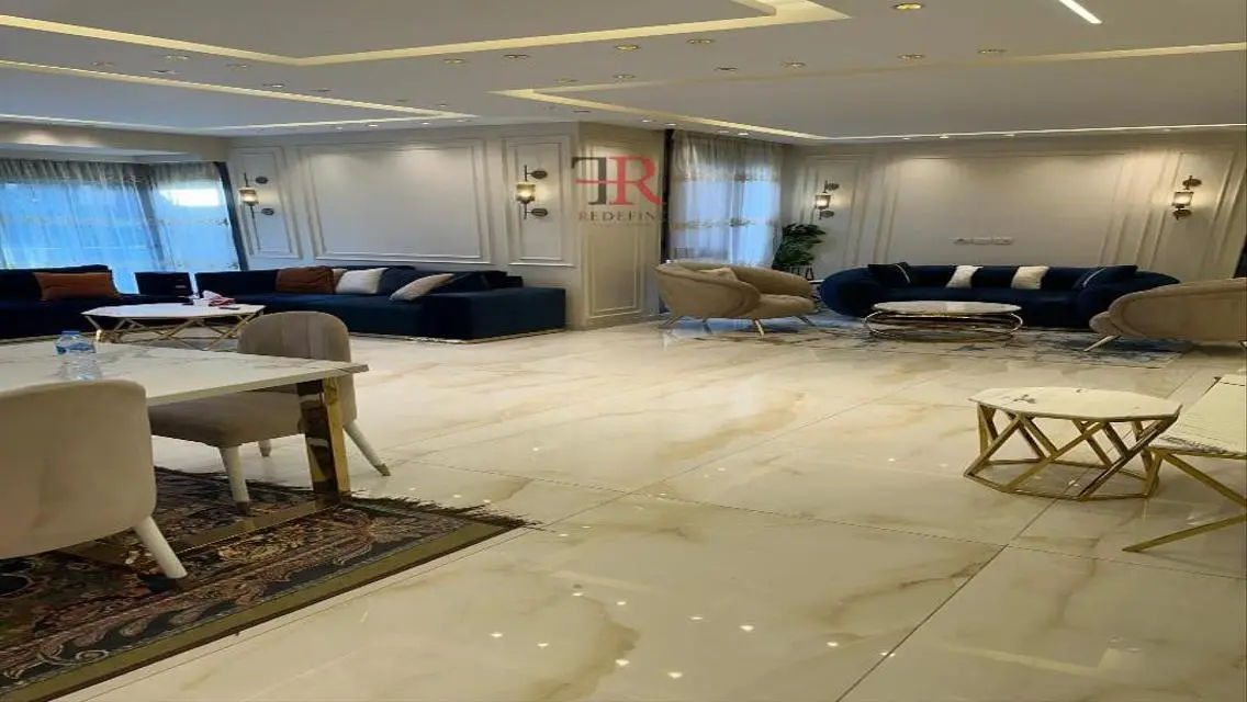 Super Lux Apartment With Modern Furniture
