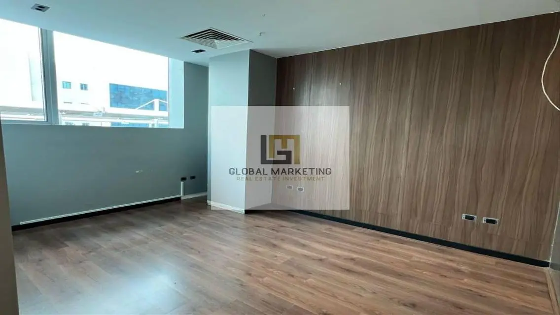 Finished Office 340m For Rent in South Teseen