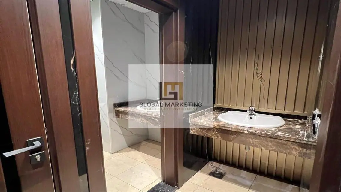 Finished Office 340m For Rent in South Teseen