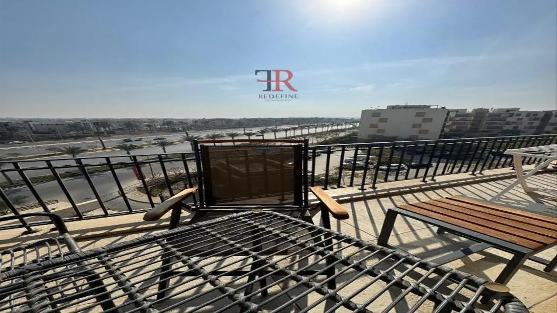 Apartment With Modern Furniture At Eastown
