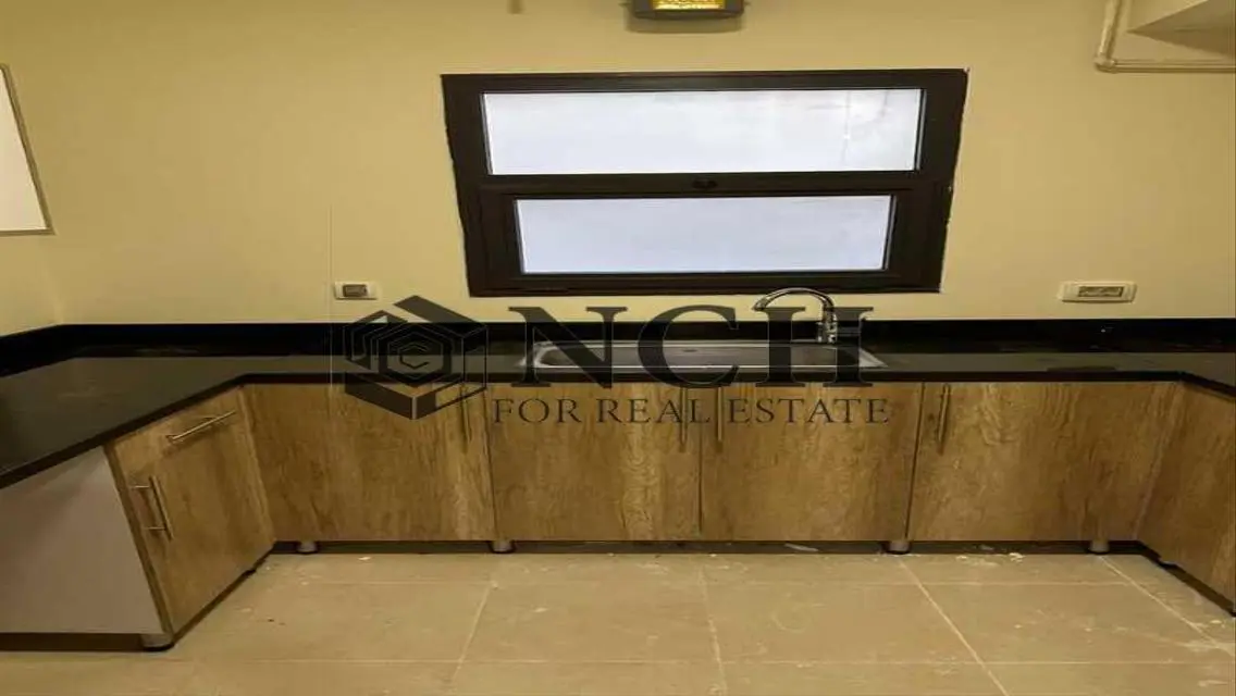LUXURIOUS APT 200M 3BED, KITCHEN - ACS | FIRST USE