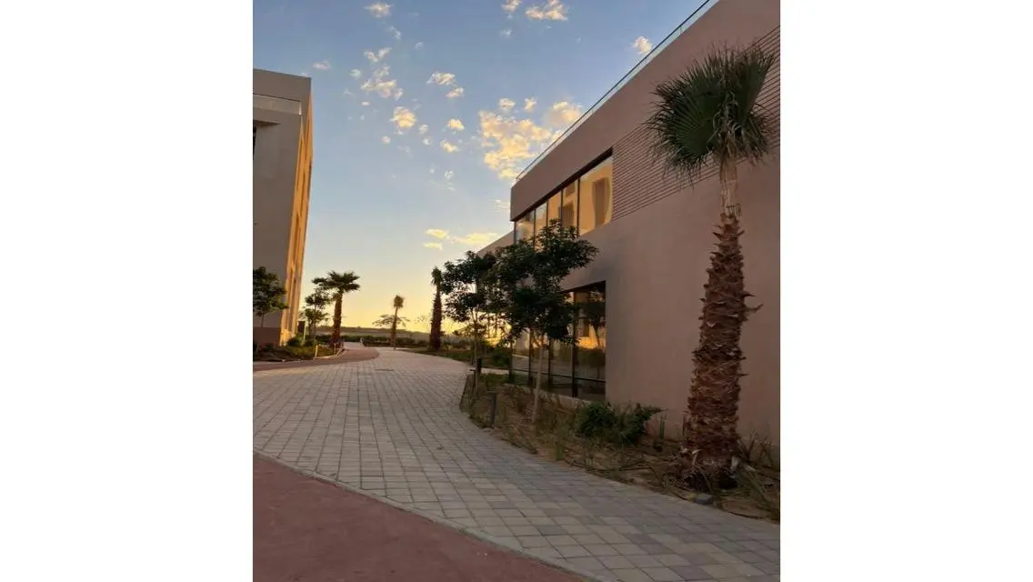 Administrative building for sale (O Business)