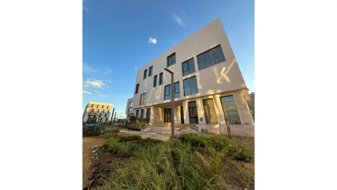 Administrative building for sale (O Business)