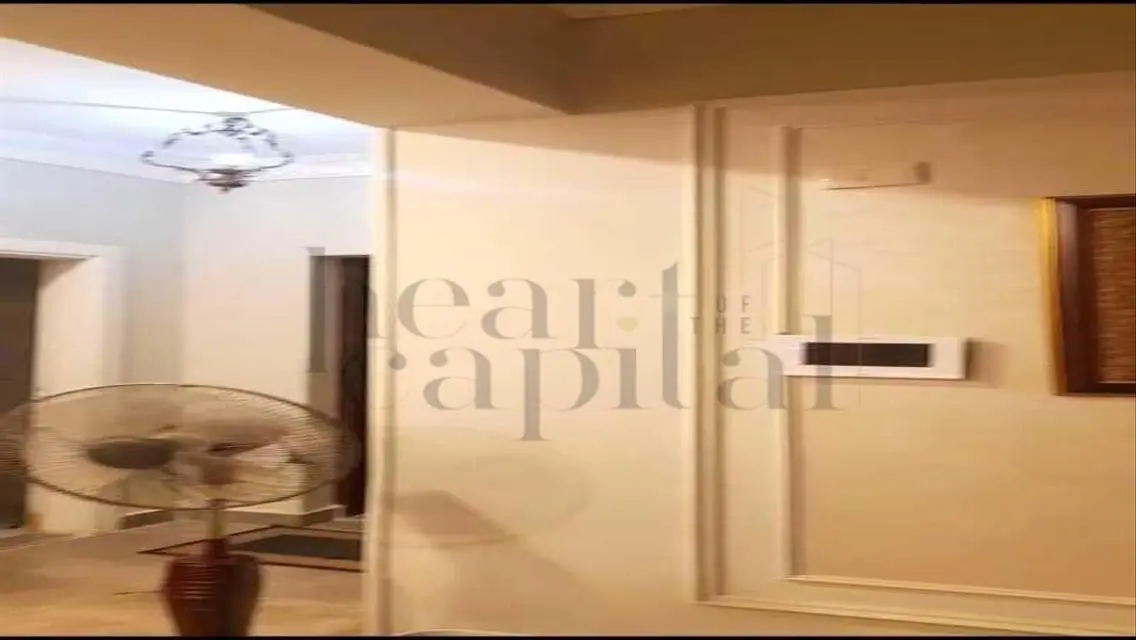 Middle Townhouse for Sale in Al Maqsed