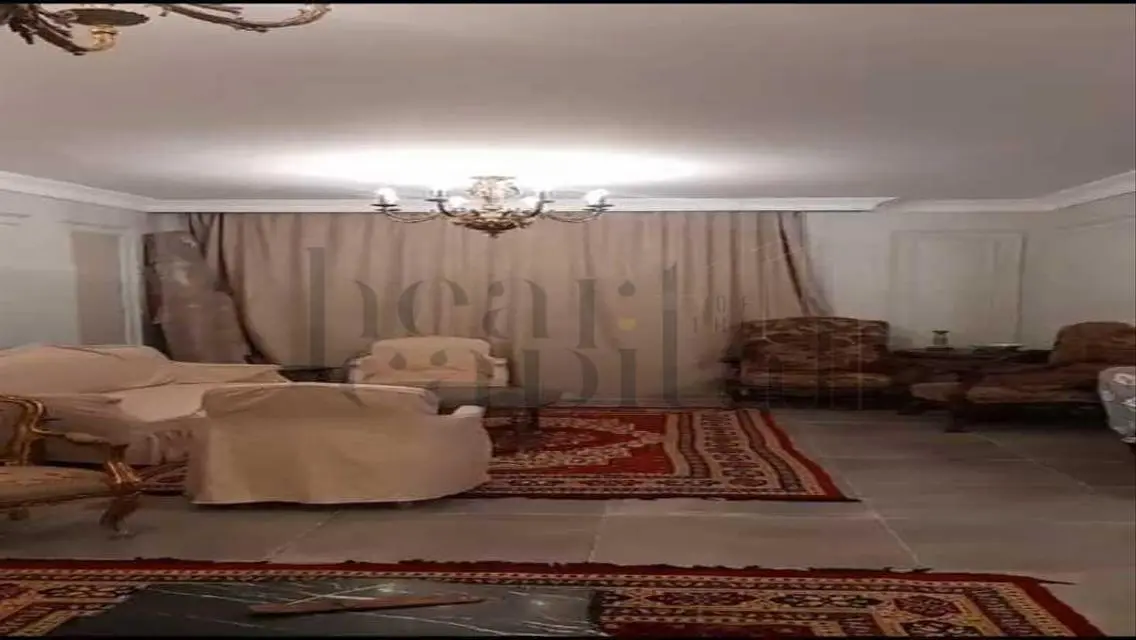 Middle Townhouse for Sale in Al Maqsed