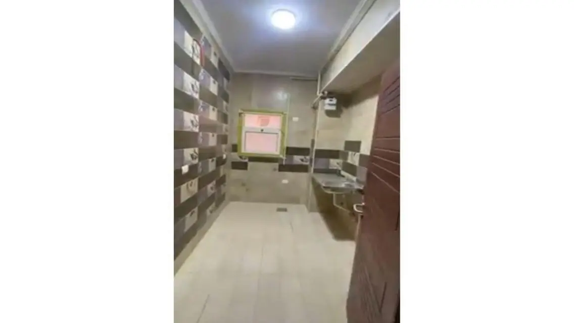 شقه للايجار في المستثمرين الجنوبيه